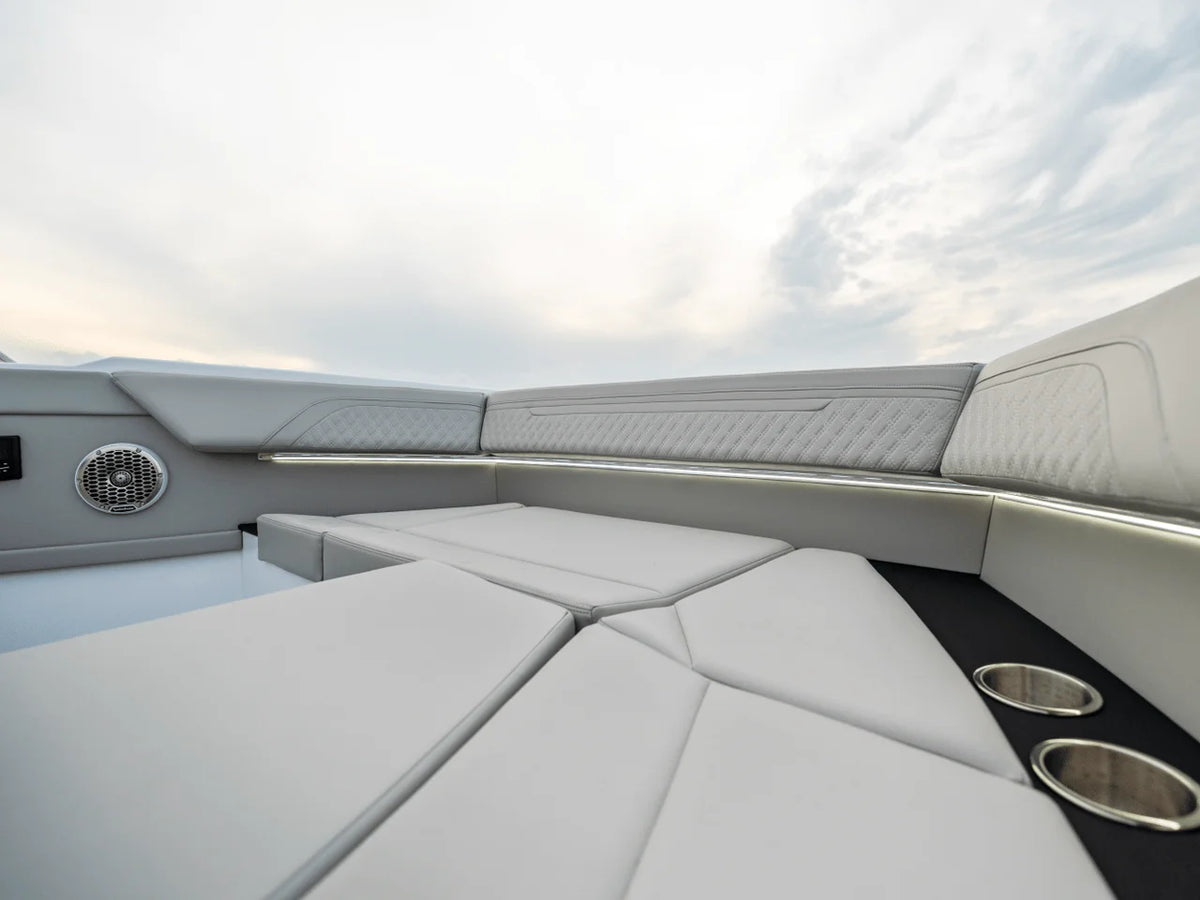 2024 Cruisers Yachts 34 GLS 34.0 feet, Marblehead, OH #129