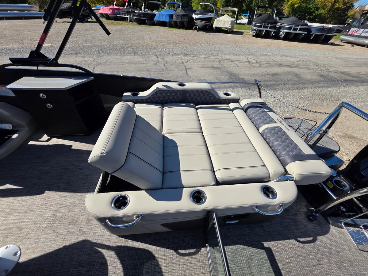 2023 Barletta LUSSO 25UE 27.0 feet, Oshkosh, WI #32
