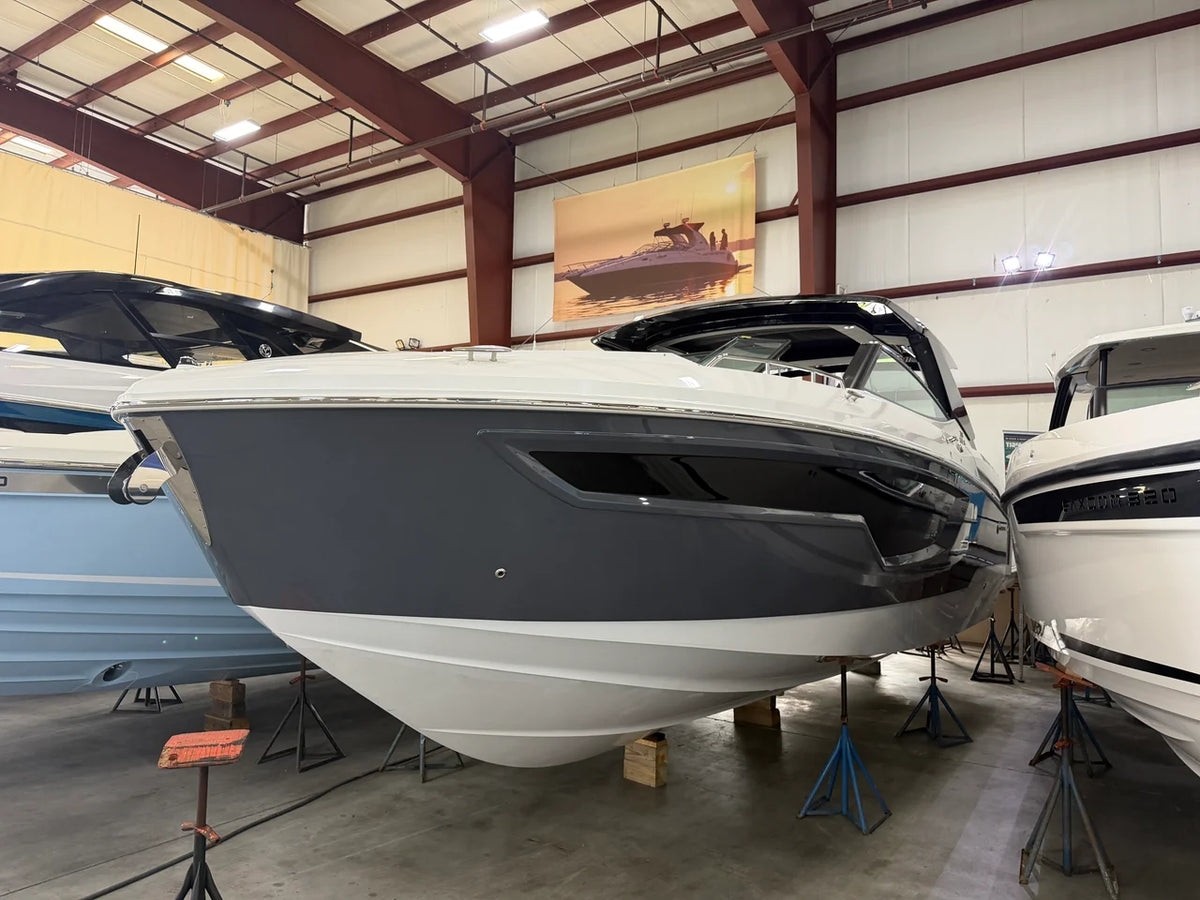 2027 Cruisers Yachts 38 GLS 38.0 feet, Grand Haven, MI #1