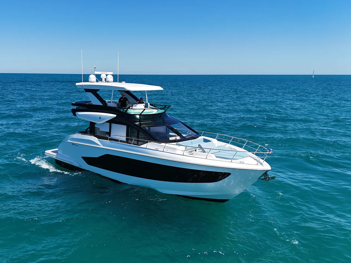 2026 Cruisers Yachts 57 FLY 57.0 feet, Grand Haven, MI #5