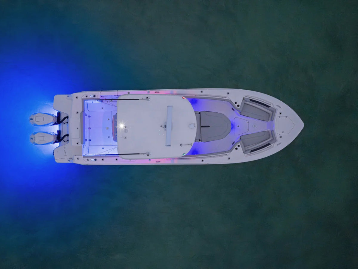2027 Boston Whaler 330 Outrage 33.0 feet, Inuvik, Northwest Territories #6