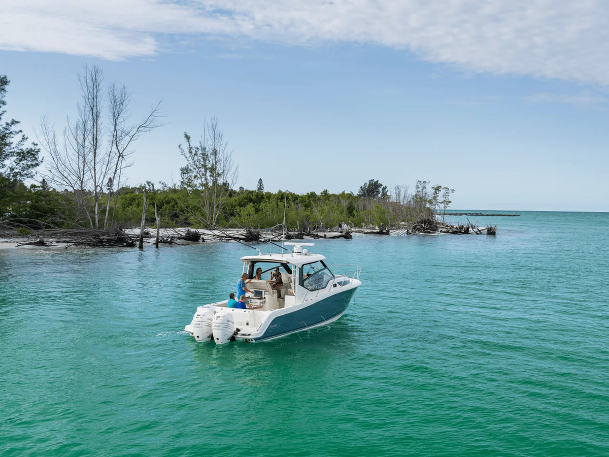 2027 Boston Whaler 325 Conquest 32.0 feet, Inuvik, Northwest Territories #28