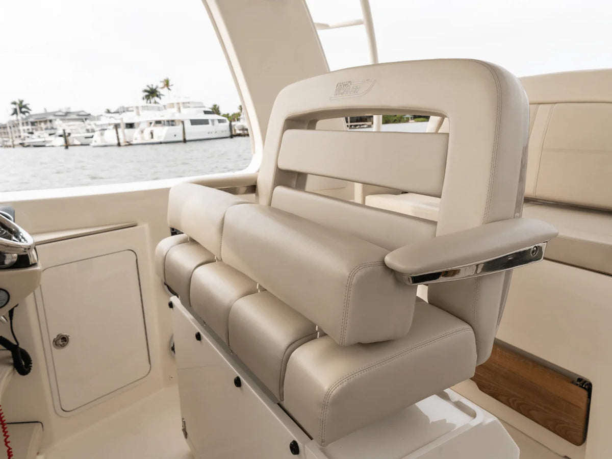 2027 Boston Whaler 380 Realm 38.0 feet, Inuvik, Northwest Territories #100