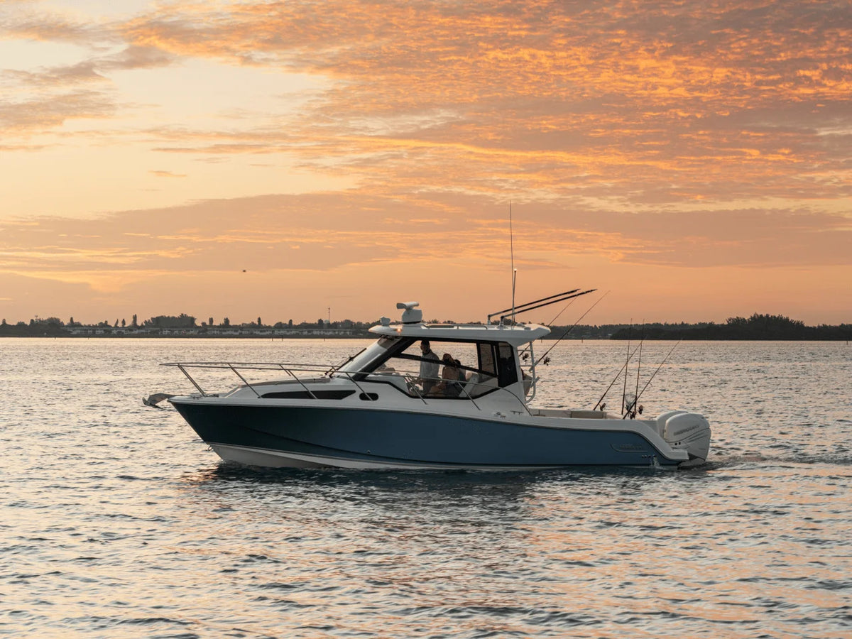 2027 Boston Whaler 325 Conquest 32.0 feet, Inuvik, Northwest Territories #10