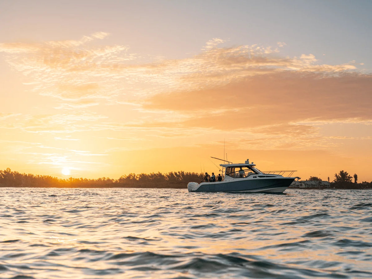 2027 Boston Whaler 325 Conquest 32.0 feet, Inuvik, Northwest Territories #15