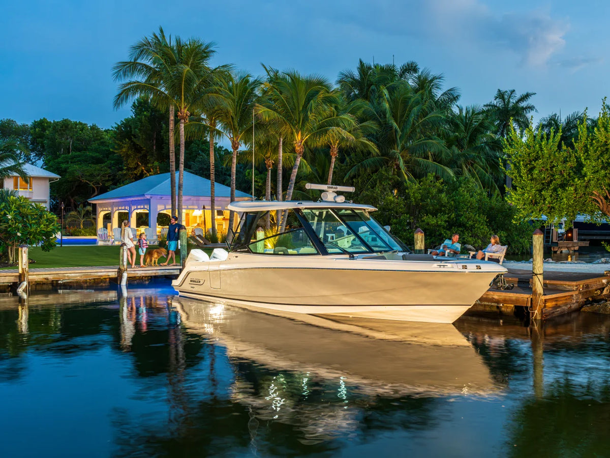 2027 Boston Whaler 330 Vantage 33.0 feet, Inuvik, Northwest Territories #9