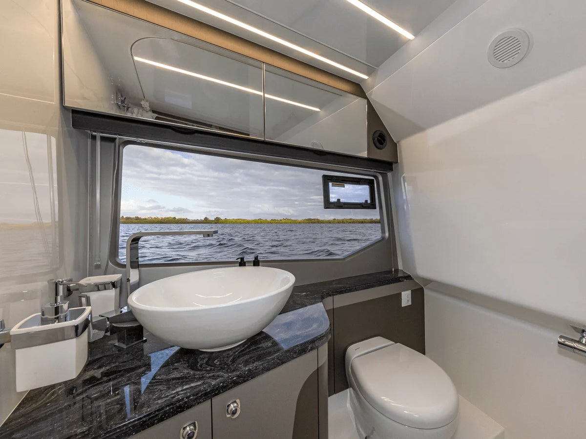 2027 Galeon 335 GTO 33.0 feet, Inuvik, Northwest Territories #92