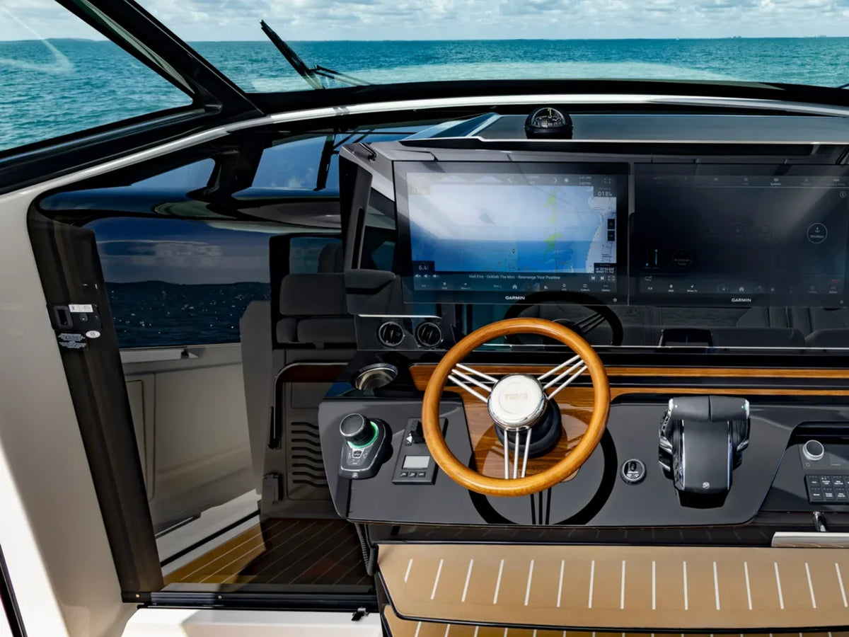 2027 Tiara Yachts 56 LS 56.0 feet, Inuvik, Northwest Territories #16