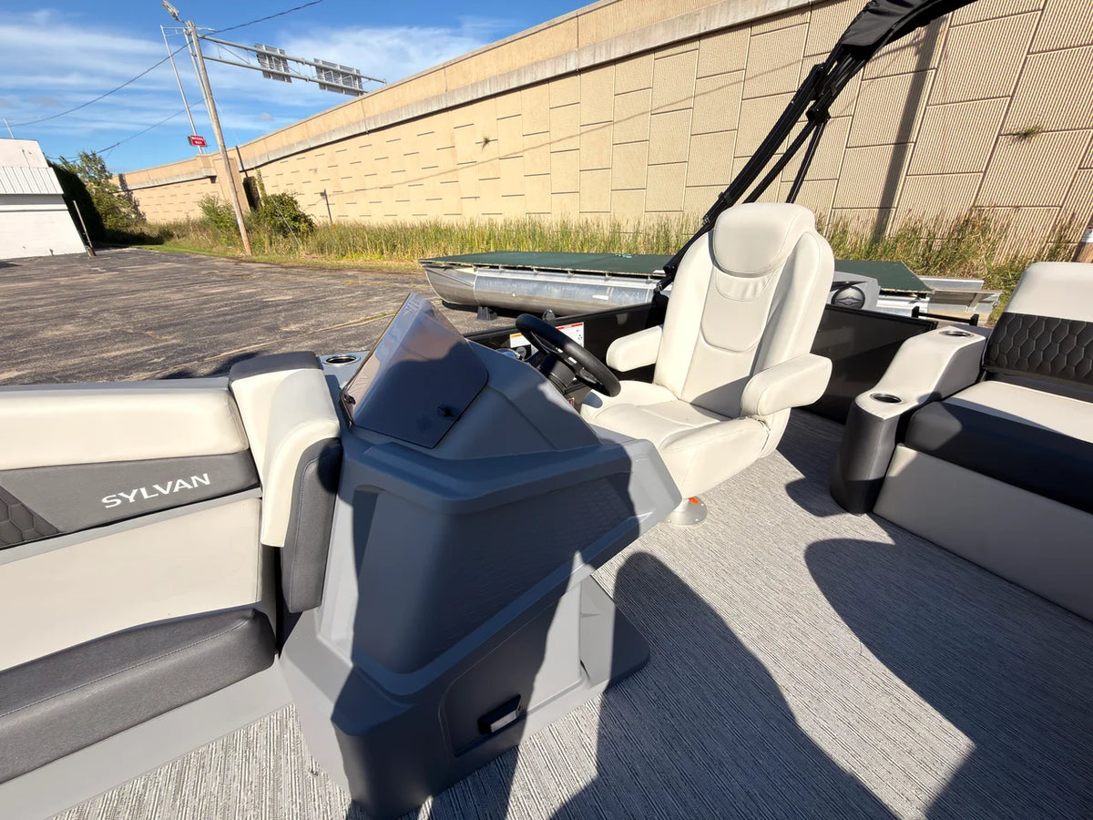 2027 Sylvan R-20 Q DH 20.0 feet, Oshkosh, WI #25