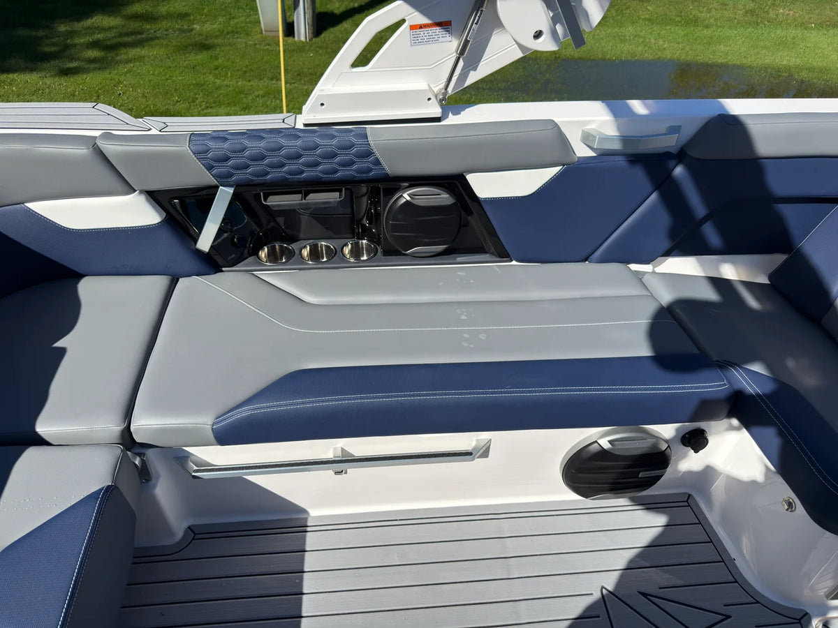 2027 Mastercraft XT22 22.0 feet, Pewaukee, WI #54