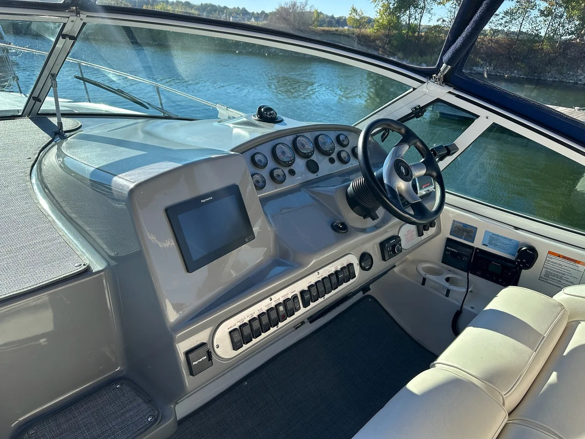 2005 Cruisers Yachts 320 EXPRESS 35.0 feet, Sturgeon Bay, WI #24