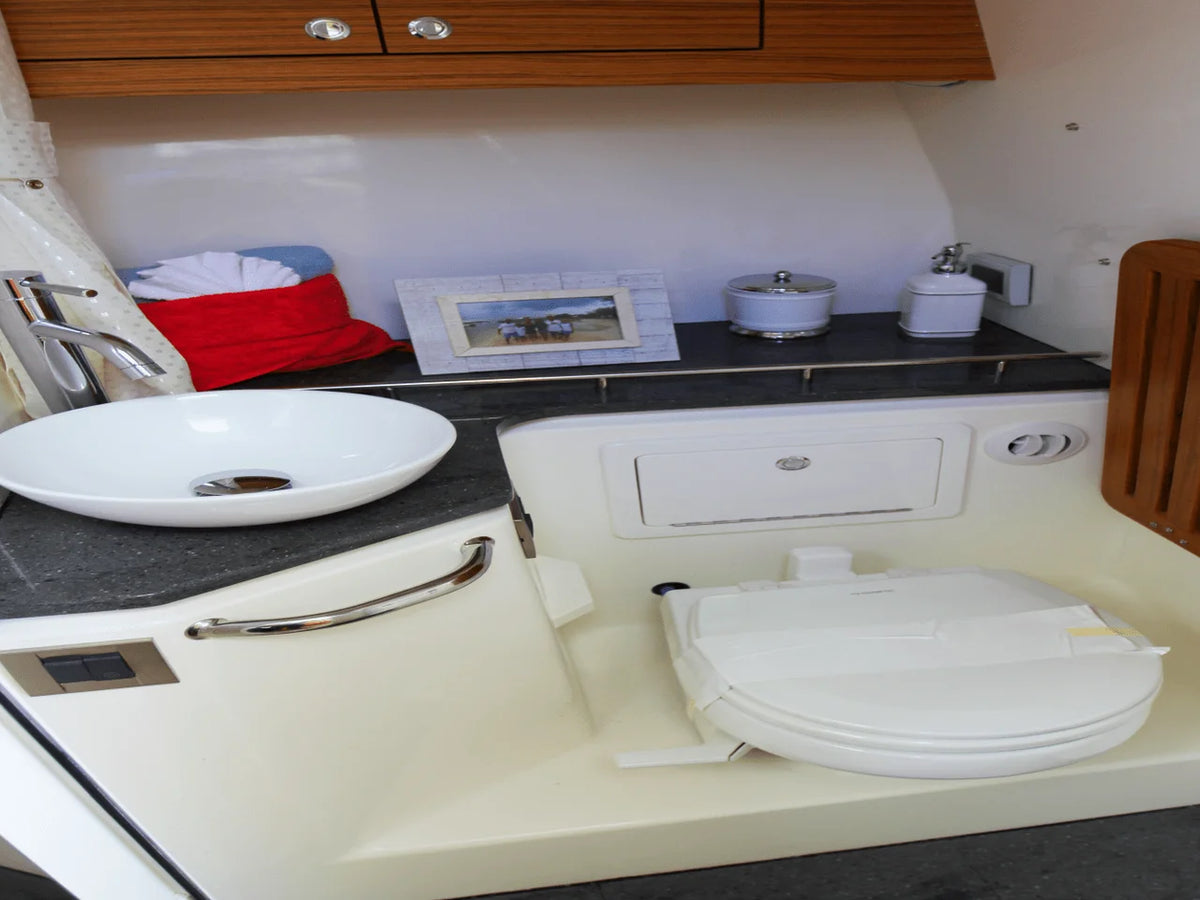 2027 Boston Whaler 380 Realm 38.0 feet, Inuvik, Northwest Territories #126