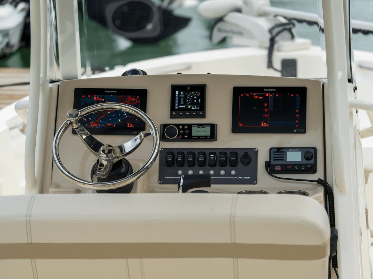2027 Boston Whaler 220 Dauntless 22.0 feet, Inuvik, Northwest Territories #32