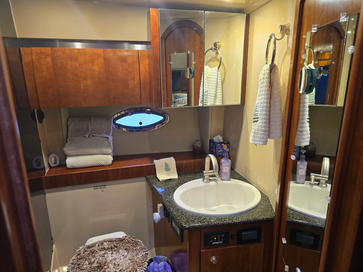 2005 Cruisers Yachts 420 EXPRESS 42.0 feet, Sturgeon Bay, WI #42