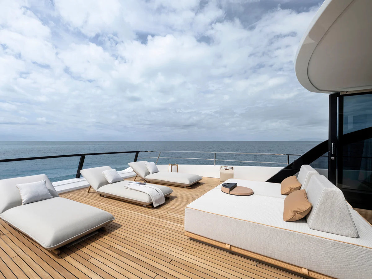 2027 Azimut Grande 30M 94.0 feet, Inuvik, Northwest Territories #20