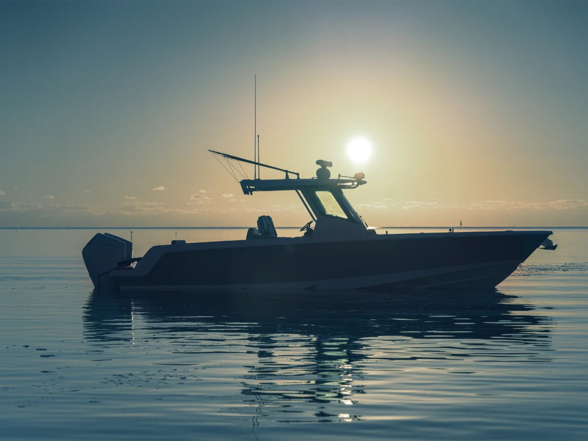 2027 Boston Whaler 330 Outrage 33.0 feet, Inuvik, Northwest Territories #12