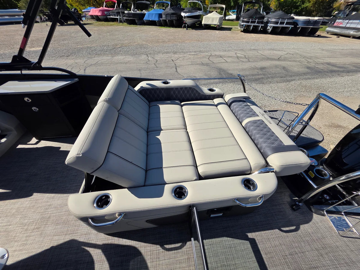 2023 Barletta LUSSO 25UE 27.0 feet, Oshkosh, WI #33