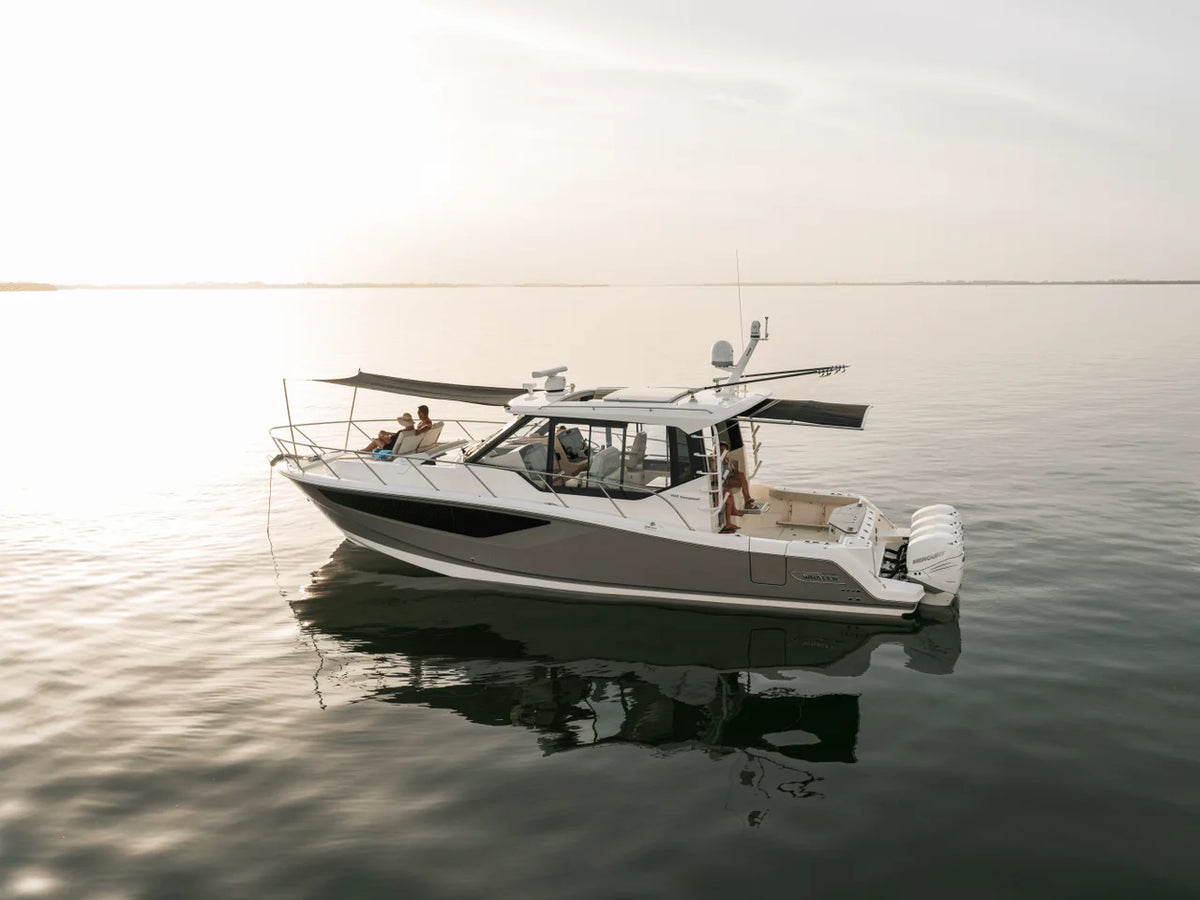 2027 Boston Whaler 405 Conquest 40.0 feet, Inuvik, Northwest Territories #19