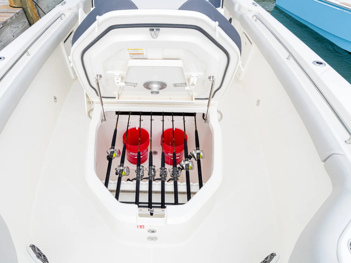 2027 Boston Whaler 330 Outrage 33.0 feet, Inuvik, Northwest Territories #29