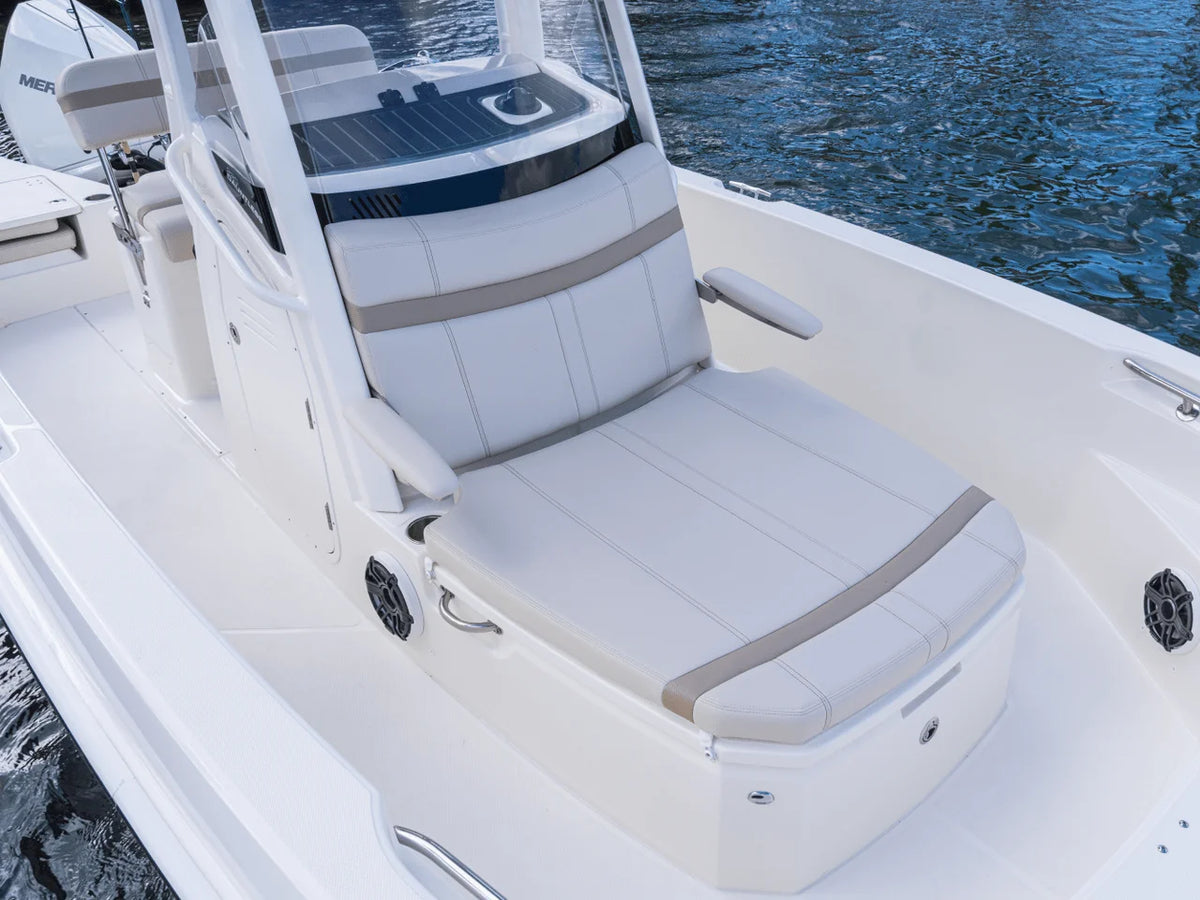 2027 Boston Whaler 220 Dauntless 22.0 feet, Inuvik, Northwest Territories #38