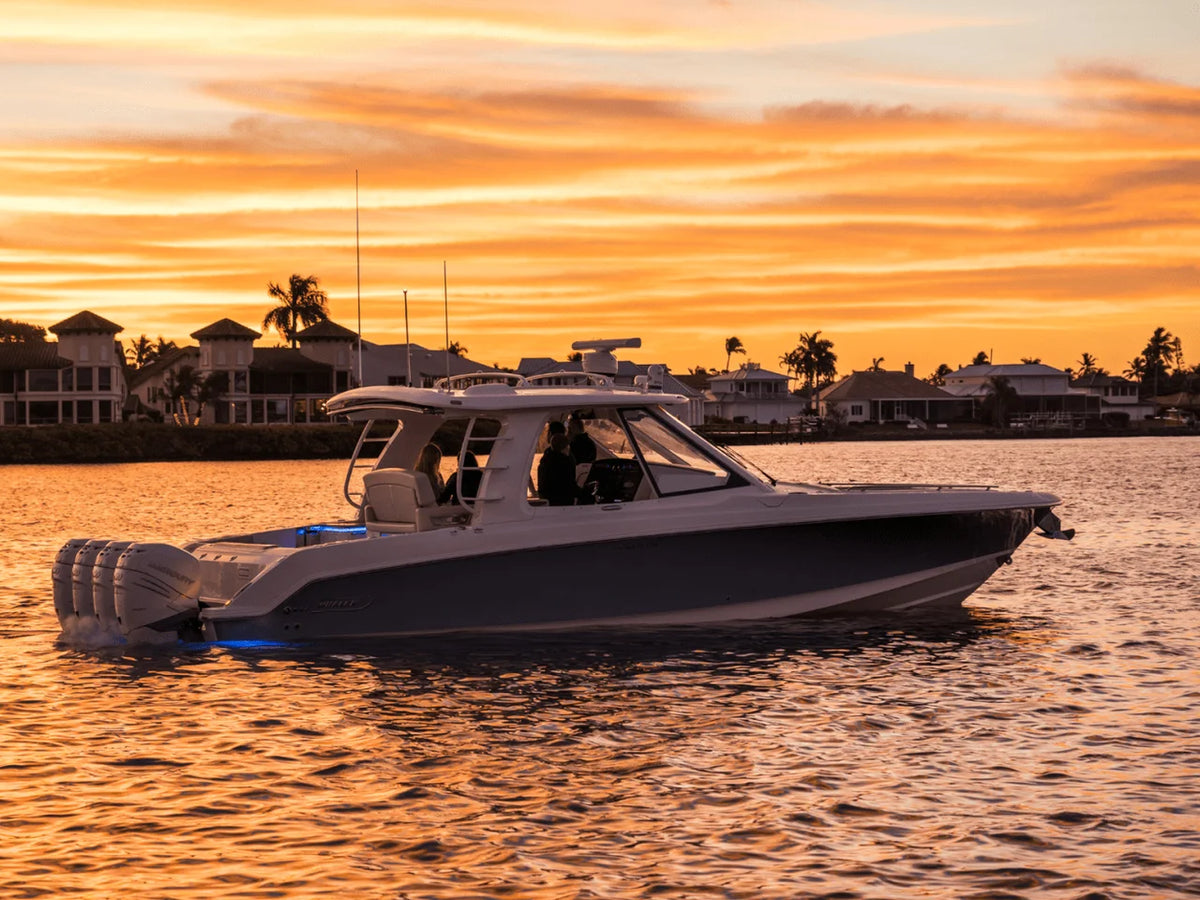 2027 Boston Whaler 380 Realm 38.0 feet, Inuvik, Northwest Territories #18