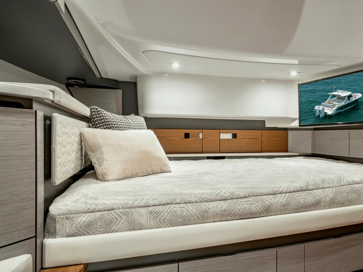 2025 Tiara Yachts LS 43 43.0 feet, Inuvik, Northwest Territories #19