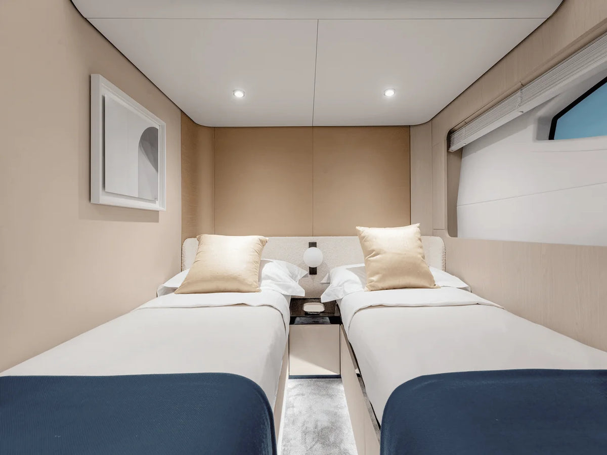 2027 Azimut Fly 78 78.0 feet, Inuvik, Northwest Territories #26