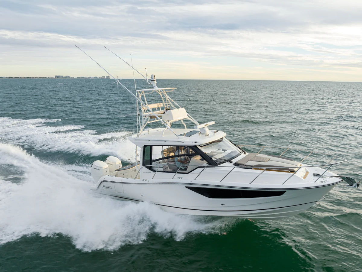 2027 Boston Whaler 365 Conquest 36.0 feet, Inuvik, Northwest Territories #2