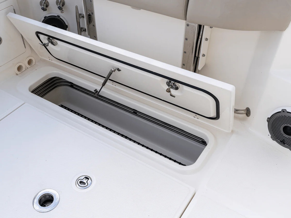 2027 Boston Whaler 365 Conquest 36.0 feet, Inuvik, Northwest Territories #59