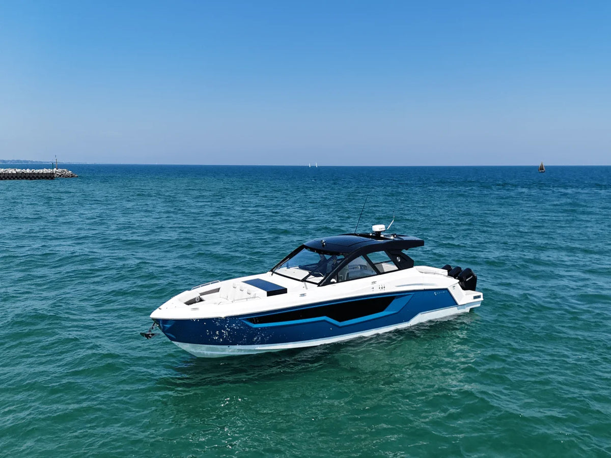 2026 Cruisers Yachts 50 GLS OB 50.0 feet, Grand Haven, MI #4