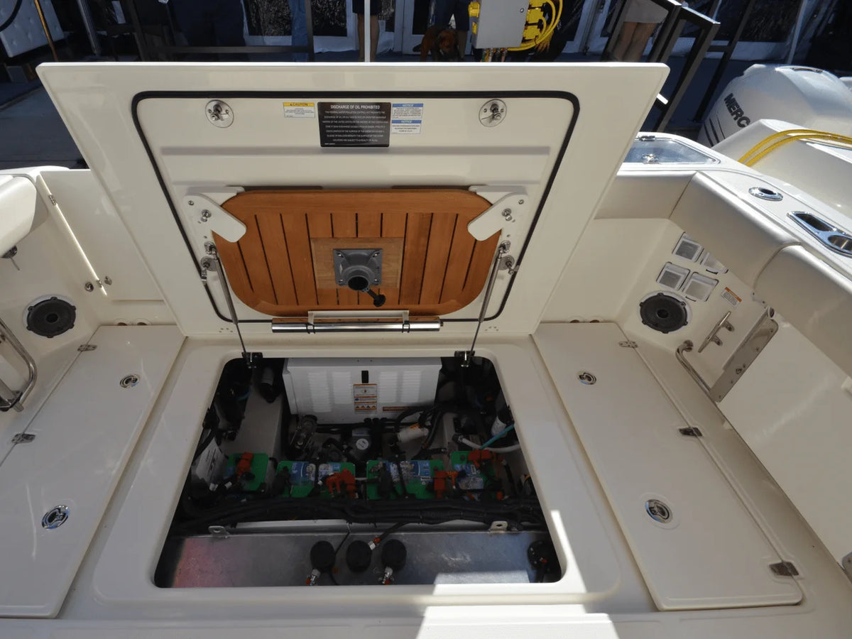 2027 Boston Whaler 325 Conquest 32.0 feet, Inuvik, Northwest Territories #50
