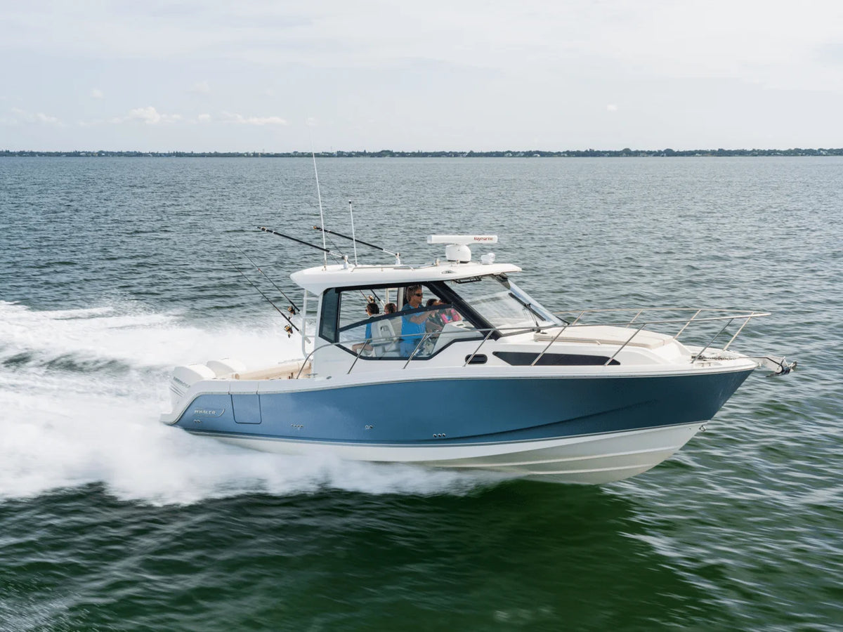 2027 Boston Whaler 325 Conquest 32.0 feet, Inuvik, Northwest Territories #2