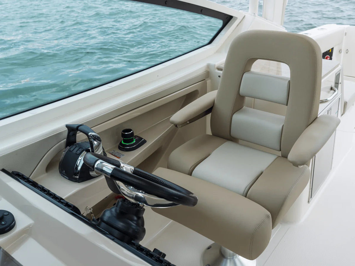 2027 Boston Whaler 280 Vantage 28.0 feet, Inuvik, Northwest Territories #55