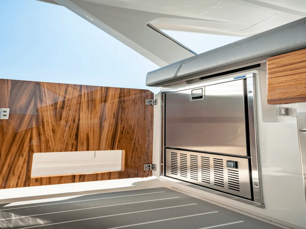 2025 Tiara Yachts LS 43 43.0 feet, Inuvik, Northwest Territories #38