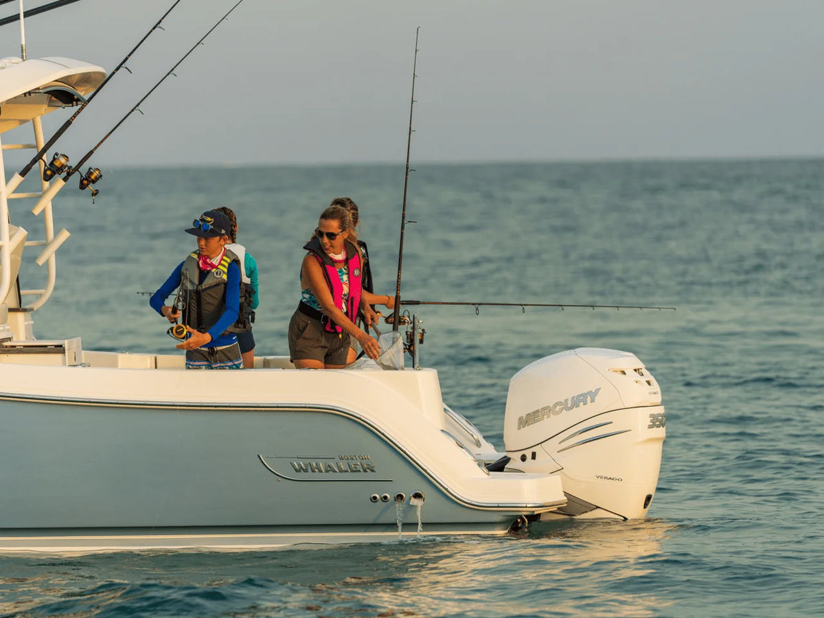 2027 Boston Whaler 325 Conquest 32.0 feet, Inuvik, Northwest Territories #16