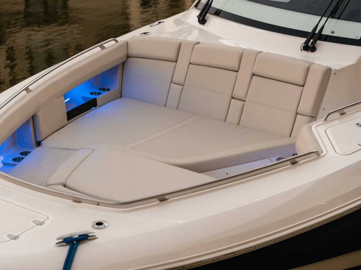 2027 Boston Whaler 380 Realm 38.0 feet, Inuvik, Northwest Territories #55