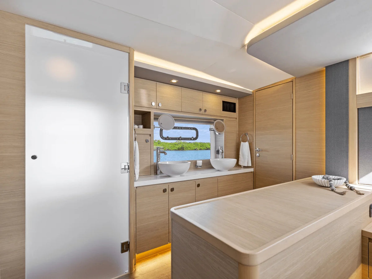 2027 Aquila 50 Yacht 50.0 feet, Inuvik, Northwest Territories #103