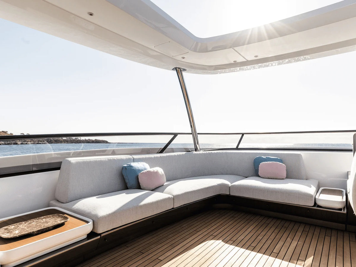 2027 Azimut Grande 26M 85.0 feet, Inuvik, Northwest Territories #18