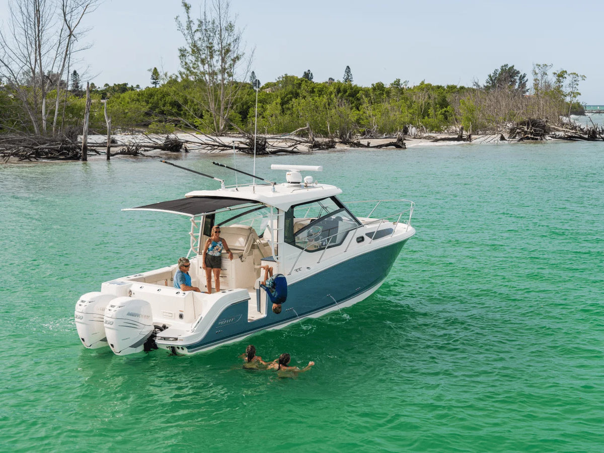 2027 Boston Whaler 325 Conquest 32.0 feet, Inuvik, Northwest Territories #29