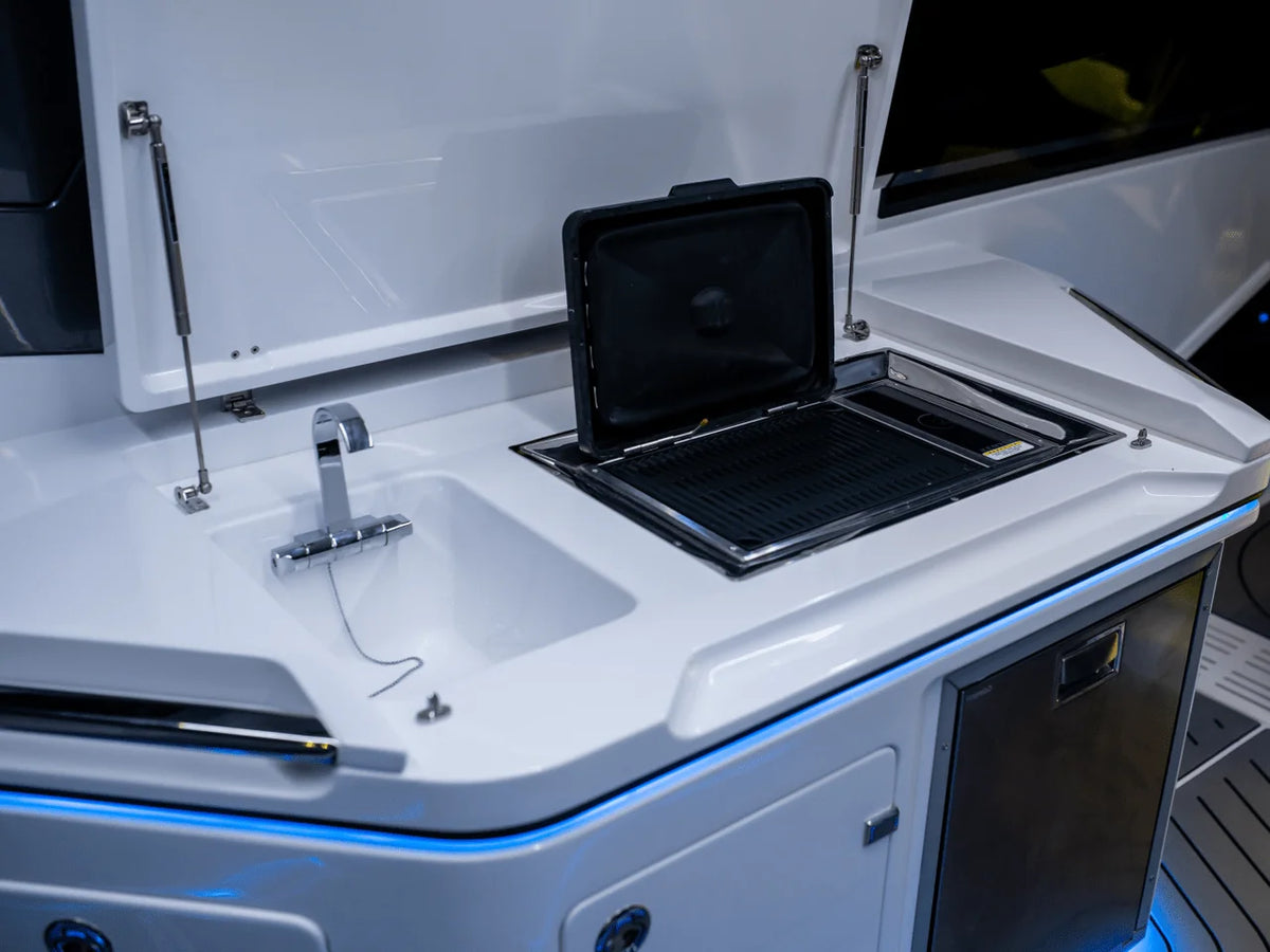 2027 Galeon 335 GTO 33.0 feet, Inuvik, Northwest Territories #59