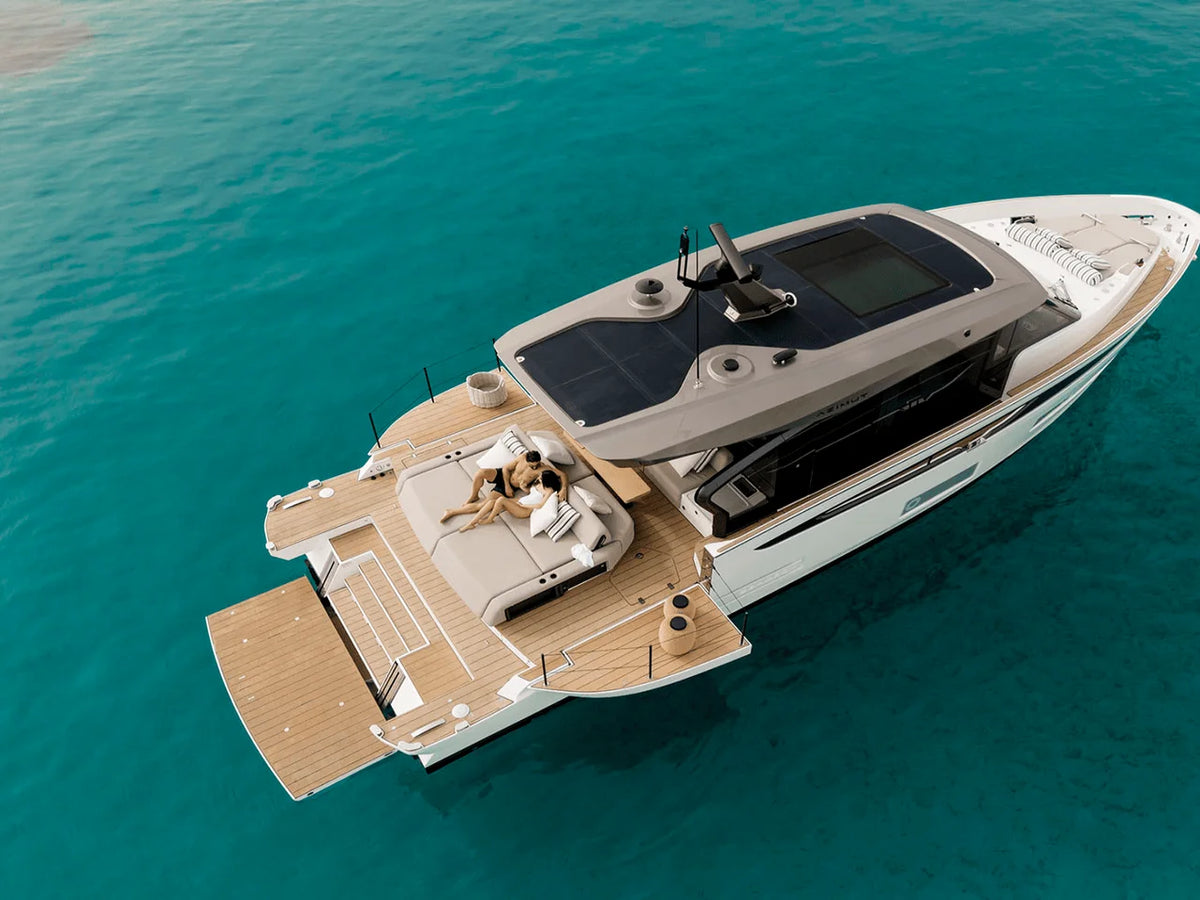 2027 Azimut Seadeck 6 56.583 feet, Inuvik, Northwest Territories #6