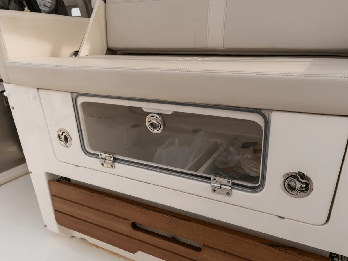 2027 Boston Whaler 380 Realm 38.0 feet, Inuvik, Northwest Territories #92