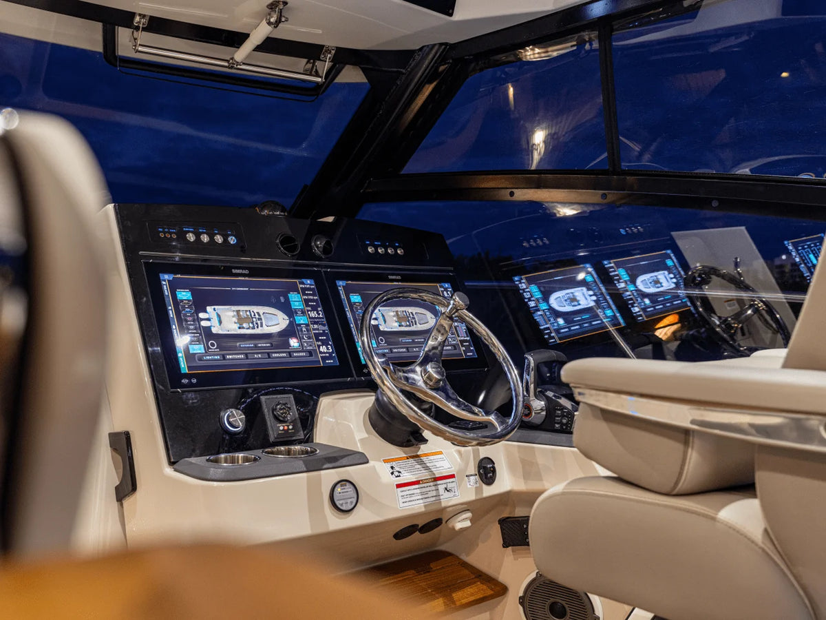 2027 Boston Whaler 365 Conquest 36.0 feet, Inuvik, Northwest Territories #27