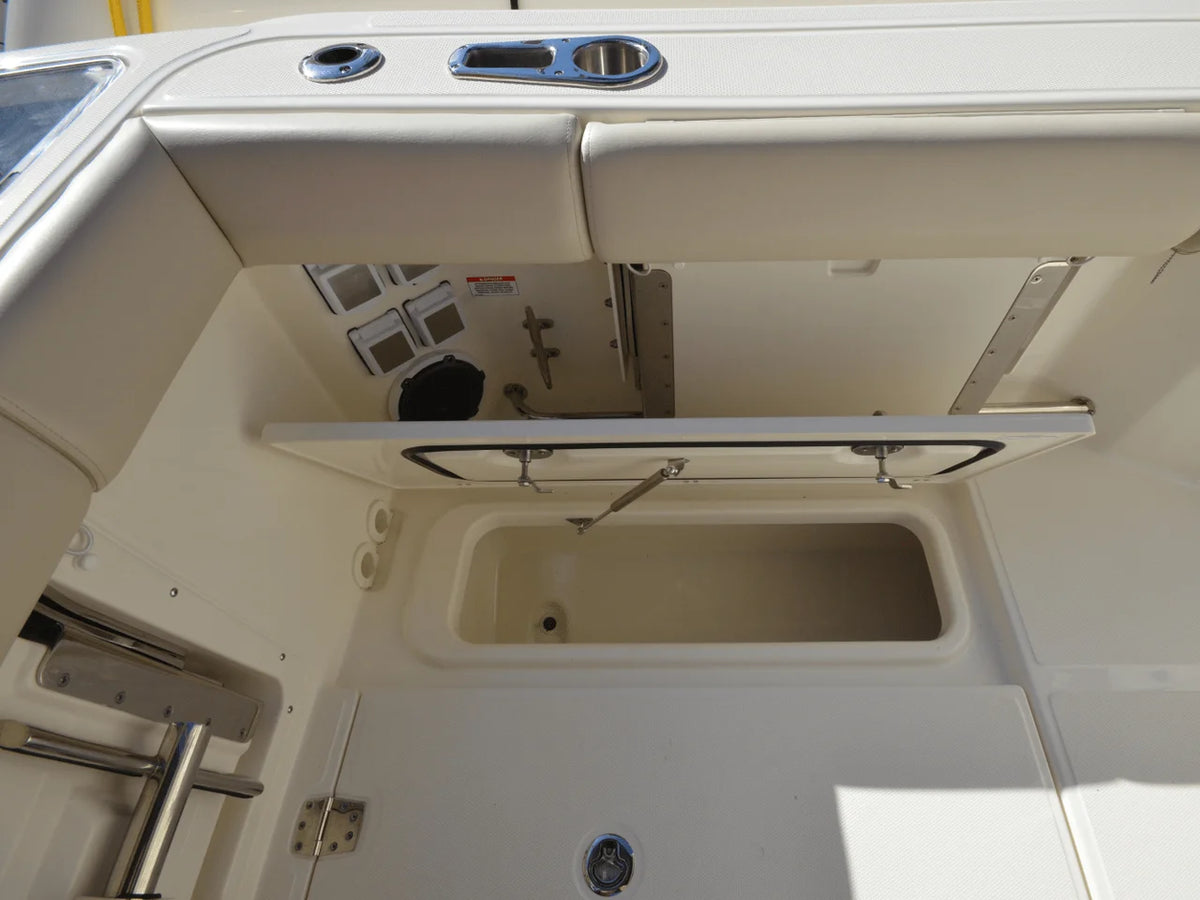 2027 Boston Whaler 325 Conquest 32.0 feet, Inuvik, Northwest Territories #51