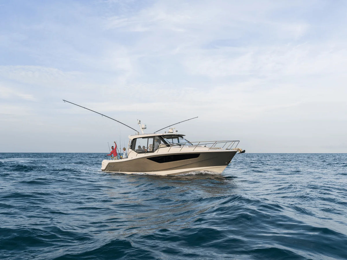 2027 Boston Whaler 405 Conquest 40.0 feet, Inuvik, Northwest Territories #20