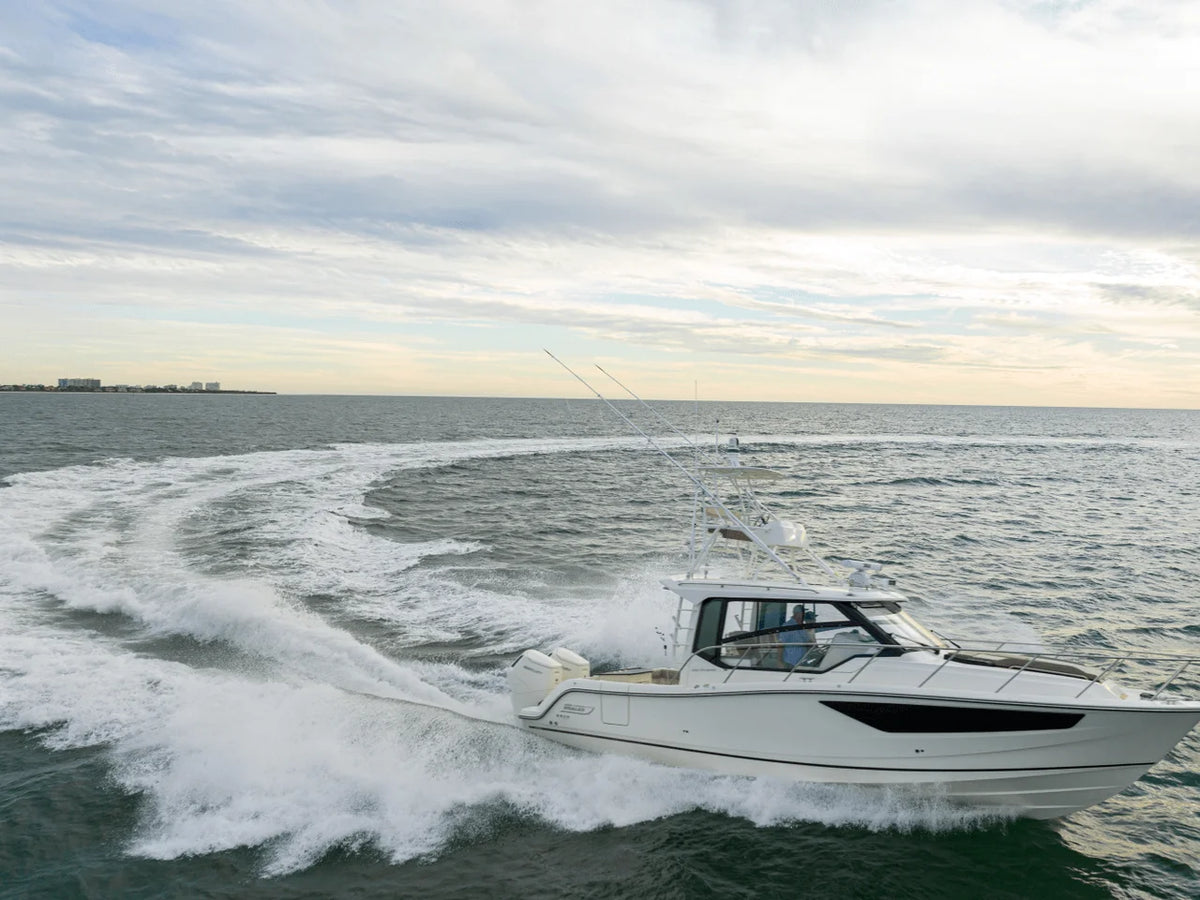 2027 Boston Whaler 365 Conquest 36.0 feet, Inuvik, Northwest Territories #3