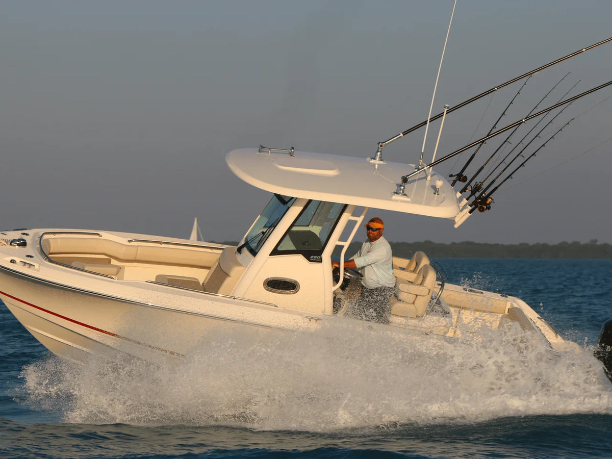 2027 Boston Whaler 250 Outrage 25.0 feet, Inuvik, Northwest Territories #19