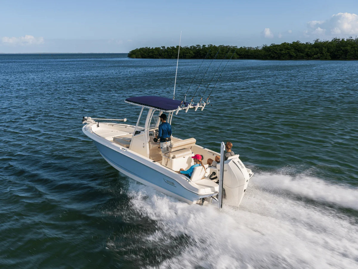 2027 Boston Whaler 220 Dauntless 22.0 feet, Inuvik, Northwest Territories #10