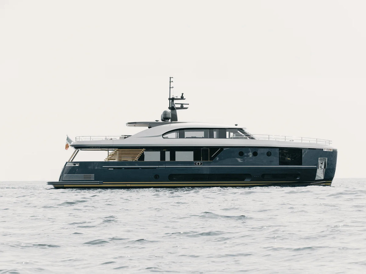 2027 Azimut Magellano 30M 98.0 feet, Inuvik, Northwest Territories #4