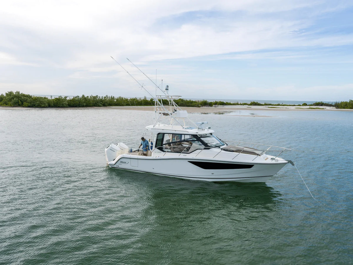 2027 Boston Whaler 365 Conquest 36.0 feet, Inuvik, Northwest Territories #19